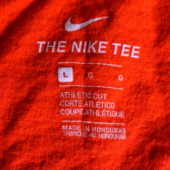 Nike Women's Athletic top - Picture 3 of 3